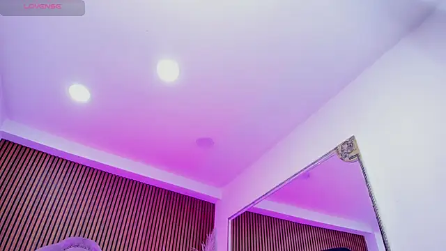 Snapshot of SelenaStonne chatting on 01-08-26, 08:00 SelenaStonne online show from 01-08-26, 08:00