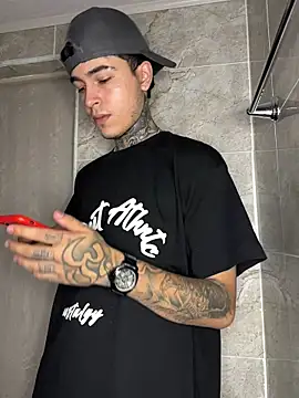 samm4044 online show from 10-24-25, 03:36