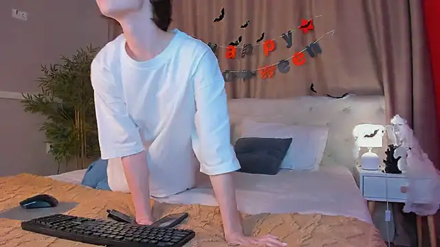 Skelerata online show from 10-25-25, 01:13