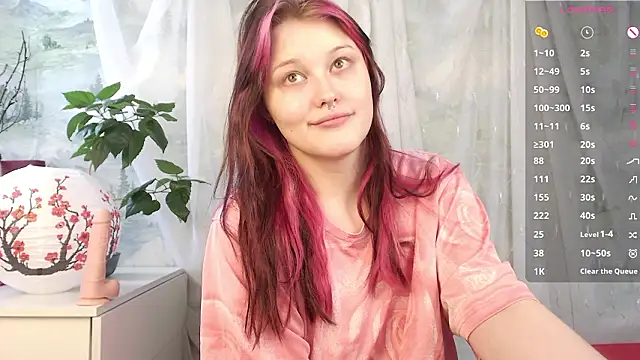 Snapshot of blissful_muse2 chatting on 02-13-26, 12:45 blissful muse2 online show from 02-13-26, 12:45