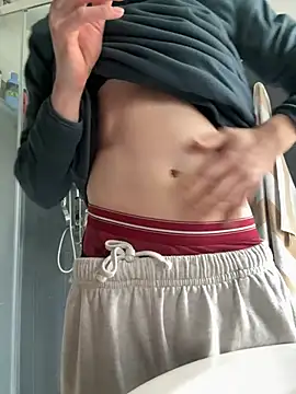 Snapshot of mario231197 chatting on 01-19-26, 12:09 mario231197 online show from 01-19-26, 12:09