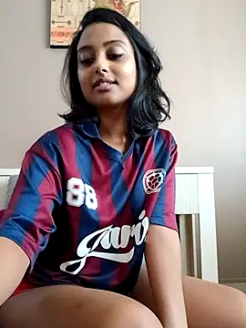 Snapshot of littlemissdevil69 chatting on 02-10-26, 07:23 littlemissdevil69 online show from 02-10-26, 07:23