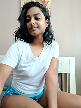 Snapshot of littlemissdevil69 chatting on 02-11-26, 06:29 littlemissdevil69 online show from 02-11-26, 06:29