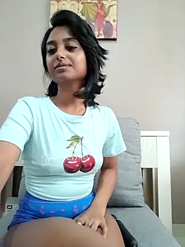 Snapshot of littlemissdevil69 chatting on 03-10-26, 05:45 littlemissdevil69 online show from 03-10-26, 05:45