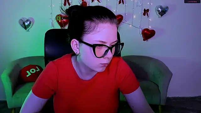 Snapshot of foxy_tease_ chatting on 02-22-26, 10:08 foxy tease online show from 02-22-26, 10:08