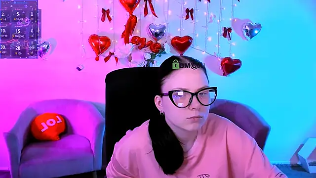 Snapshot of foxy_tease_ chatting on 02-23-26, 10:51 foxy tease online show from 02-23-26, 10:51