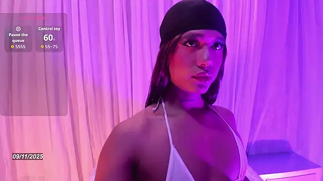 Snapshot of Dreams_Chloe chatting on 11-09-25, 09:24 Dreams Chloe online show from 11-09-25, 09:24