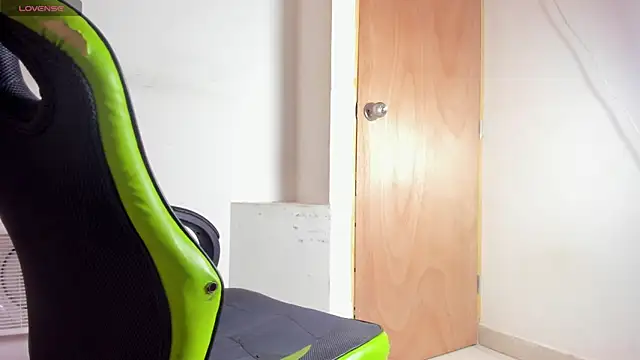 Darkknightx01 online show from 09-10-25, 02:44