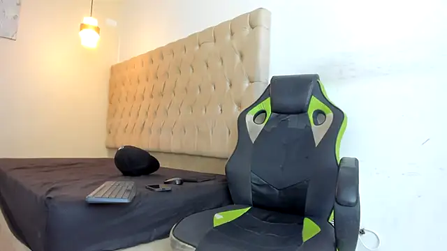 Darkknightx01 online show from 10-21-25, 02:01