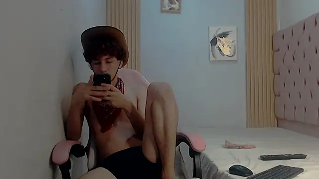 Darkknightx01 online show from 10-29-25, 01:41