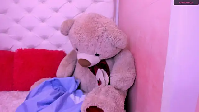 eimy skinny  online show from 04-10-26, 01:27