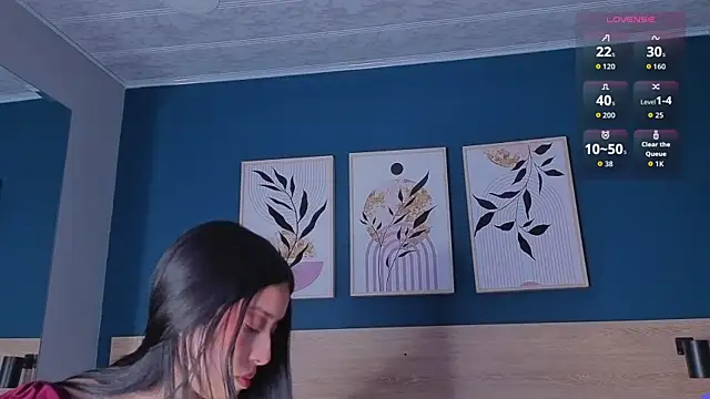 SarahMiler  online show from 09-11-25, 12:05