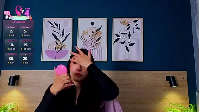 SarahMiler  online show from 12-03-25, 07:34