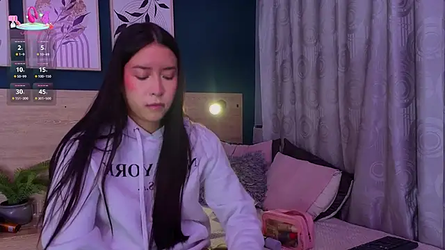 Snapshot of SarahMiler_ chatting on 02-10-26, 11:47 SarahMiler online show from 02-10-26, 11:47