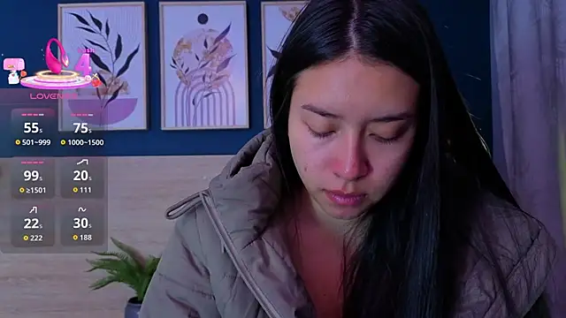 Snapshot of SarahMiler_ chatting on 03-10-26, 11:48 SarahMiler online show from 03-10-26, 11:48