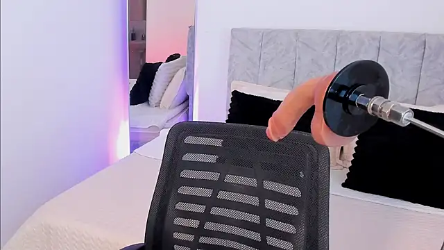 Taylormaxwell online show from 01-16-26, 08:35