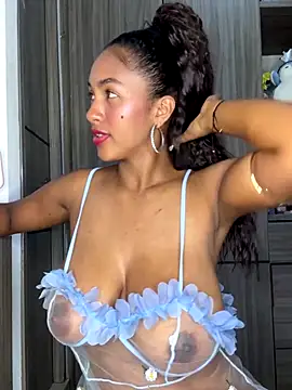 Snapshot of Mia_sweet80 chatting on 09-13-25, 12:27 Mia sweet80 online show from 09-13-25, 12:27