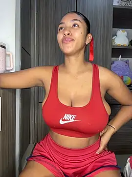 Snapshot of Mia_sweet80 chatting on 11-21-25, 10:41 Mia sweet80 online show from 11-21-25, 10:41