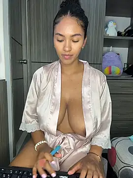 Snapshot of Mia_sweet80 chatting on 11-30-25, 04:16 Mia sweet80 online show from 11-30-25, 04:16