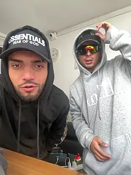 Snapshot of Jacobs0 chatting on 02-06-26, 03:15 Jacobs0 online show from 02-06-26, 03:15