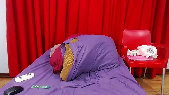 SexyBustyBoobs online show from 04-22-26, 06:20