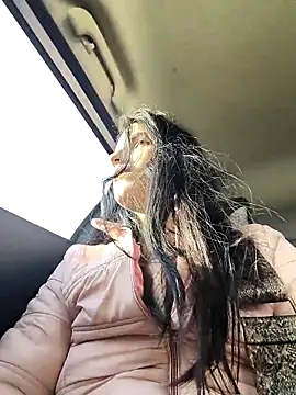 Snapshot of SweetMelodyZ chatting on 11-06-25, 07:09 SweetMelodyZ online show from 11-06-25, 07:09