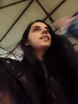 Snapshot of SweetMelodyZ chatting on 11-09-25, 05:44 SweetMelodyZ online show from 11-09-25, 05:44