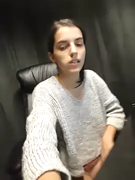 Snapshot of SweetMelodyZ chatting on 11-21-25, 05:44 SweetMelodyZ online show from 11-21-25, 05:44