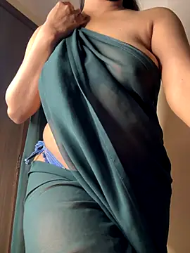 Cute-Sakhi online show from 10-22-25, 03:23