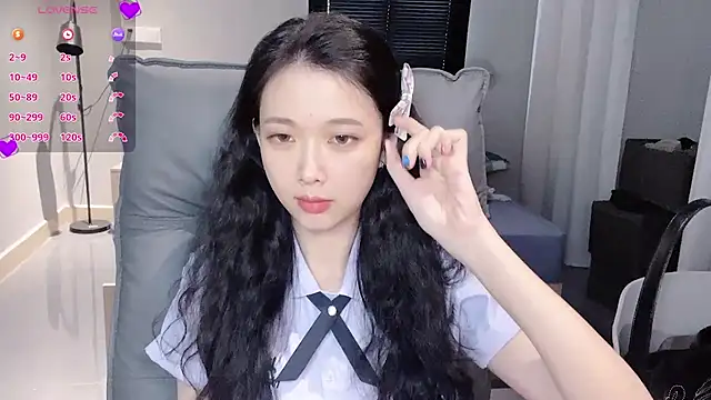 Snapshot of NiNi-baby520 chatting on 09-21-25, 07:21 NiNi-baby520 online show from 09-21-25, 07:21