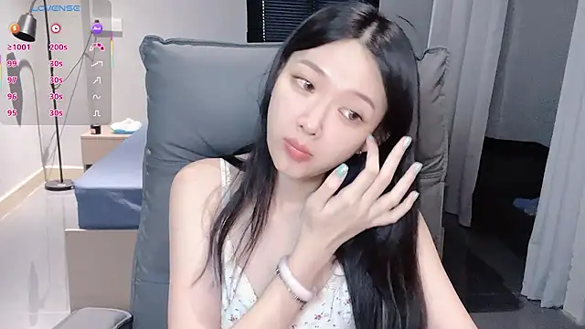 Snapshot of NiNi-baby520 chatting on 10-21-25, 07:20 NiNi-baby520 online show from 10-21-25, 07:20