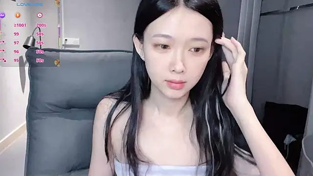 Snapshot of NiNi-baby520 chatting on 11-27-25, 07:32 NiNi-baby520 online show from 11-27-25, 07:32