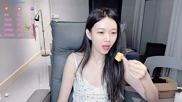 Snapshot of NiNi-baby520 chatting on 12-02-25, 07:25 NiNi-baby520 online show from 12-02-25, 07:25