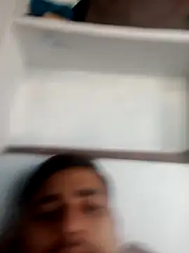 Desirock001 online show from 11-05-25, 05:29