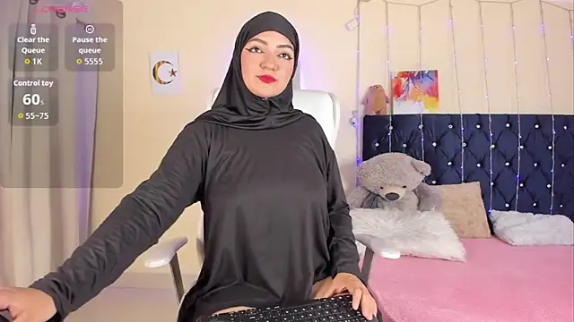 Snapshot of Dana-Alabi chatting on 10-09-25, 12:36 Dana-Alabi online show from 10-09-25, 12:36