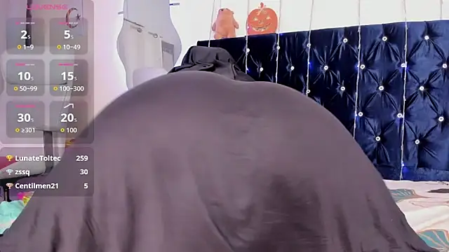 Snapshot of Dana-Alabi chatting on 12-15-25, 02:10 Dana-Alabi online show from 12-15-25, 02:10