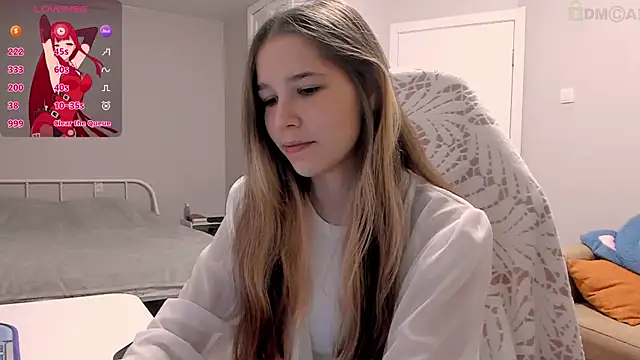 Snapshot of ValerieBubbles chatting on 11-12-25, 07:46 ValerieBubbles online show from 11-12-25, 07:46