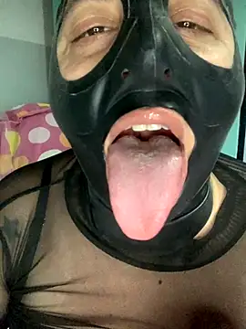 LupeLok online show from 09-13-25, 02:11