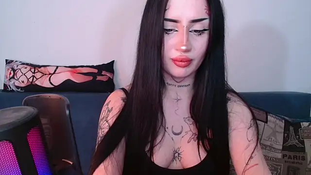 Snapshot of alisa_tattoogirl1 chatting on 09-25-25, 05:16 alisa tattoogirl1 online show from 09-25-25, 05:16