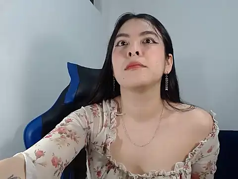 Snapshot of EloiseJun chatting on 02-02-26, 06:12 EloiseJun online show from 02-02-26, 06:12