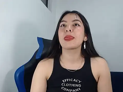 Snapshot of EloiseJun chatting on 02-08-26, 03:10 EloiseJun online show from 02-08-26, 03:10