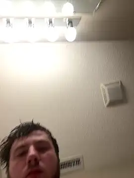 Snapshot of blueeyedman8 chatting on 12-05-25, 06:37 blueeyedman8 online show from 12-05-25, 06:37