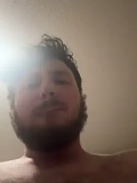 blueeyedman8 online show from 04-10-26, 05:45