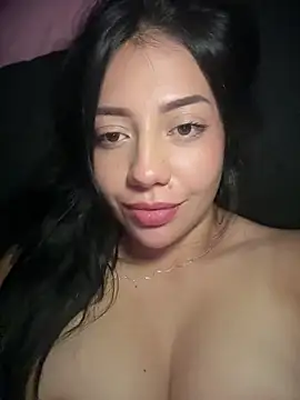 Snapshot of MissCat_ chatting on 05-27-26, 12:18 MissCat online show from 05-27-26, 12:18