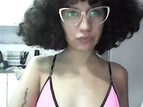 Snapshot of loliporomero chatting on 04-10-26, 01:55 loliporomero online show from 04-10-26, 01:55