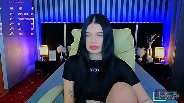 Neyla Charm online show from 11-18-25, 02:43