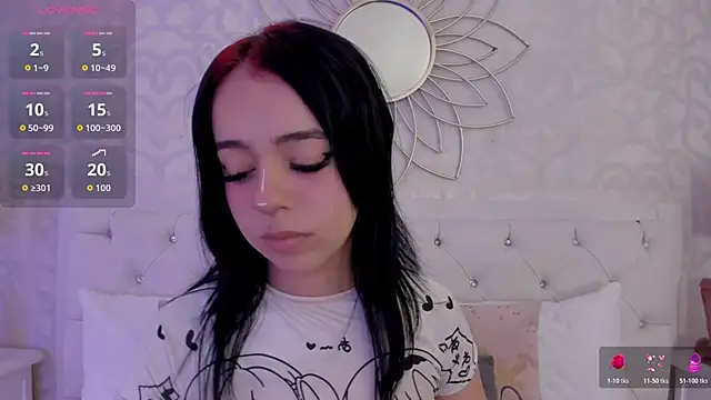 Snapshot of Cassie66_ chatting on 10-22-25, 03:51 Cassie66 online show from 10-22-25, 03:51