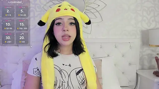 Snapshot of Cassie66_ chatting on 11-28-25, 03:09 Cassie66 online show from 11-28-25, 03:09