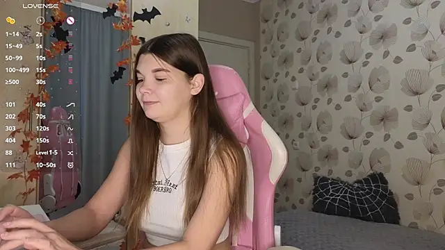 Snapshot of _cute_ice chatting on 10-24-25, 06:43 cute ice online show from 10-24-25, 06:43