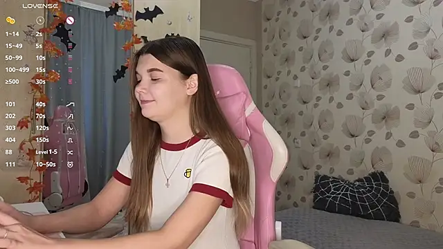 Snapshot of _cute_ice chatting on 10-26-25, 06:08 cute ice online show from 10-26-25, 06:08